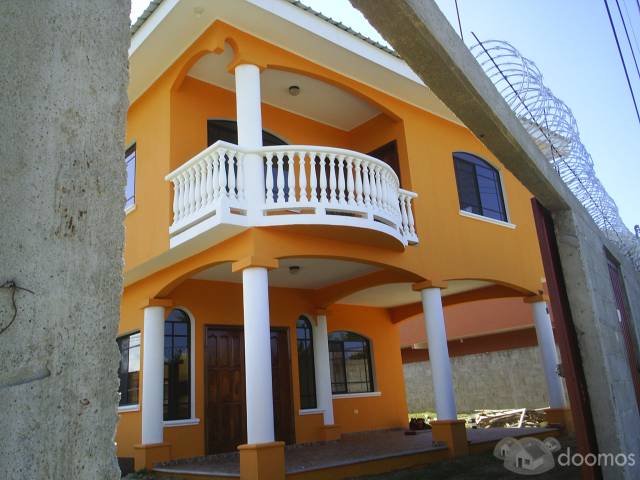 Residencia 2 plantas en Tela - 1